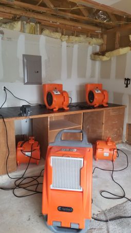 Dry Out Services in Inner West Side, TX (2)